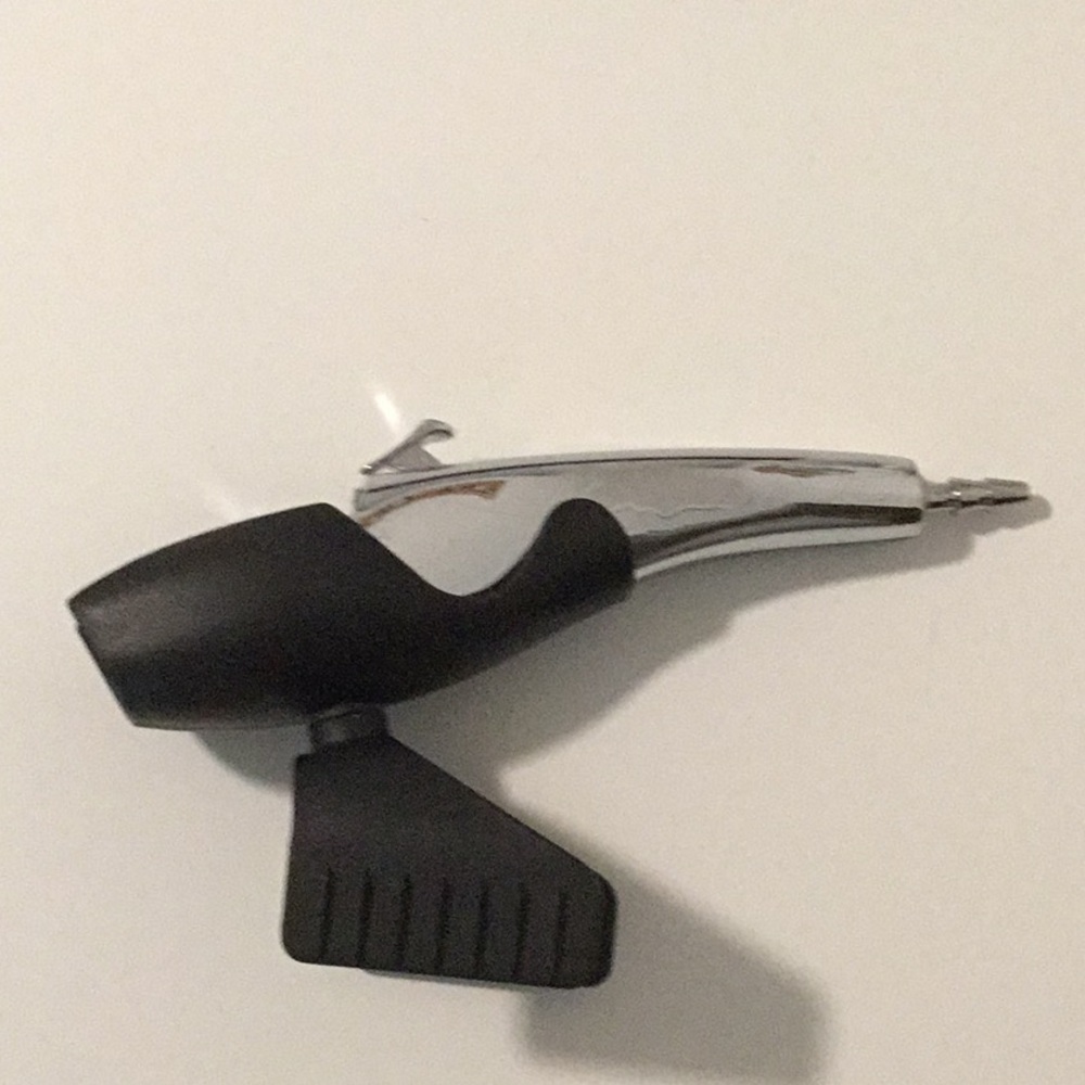 Temptu AirPod Attatchments - Picture 3 of 5